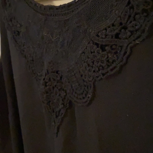 Black mini dress - Picture 2 of 3